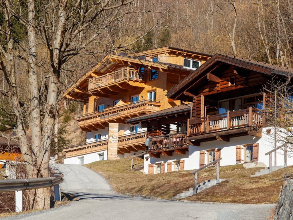 Why Travelers Are Choosing Rentals Over Hotels